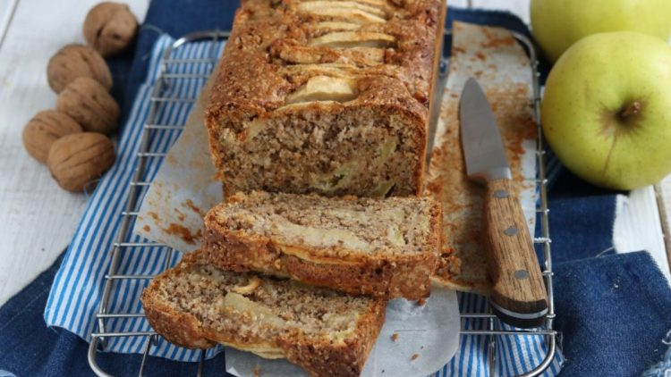 cake moelleux aux pommes et aux noix
