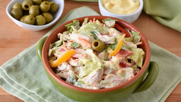 Salade au poulet classique