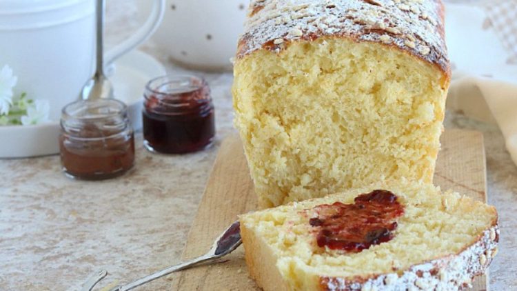 gâteau brioché à la crème fraîche
