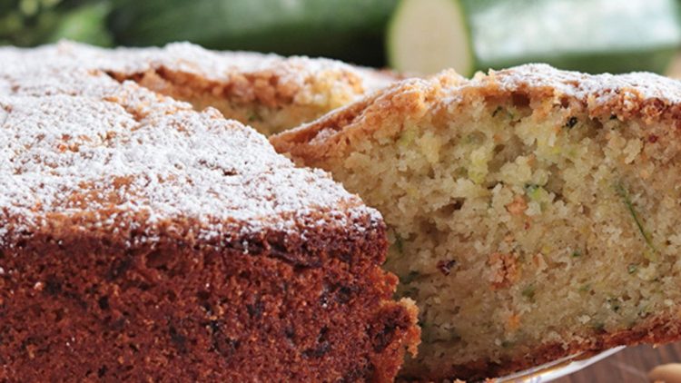 gâteau sucré aux courgettes