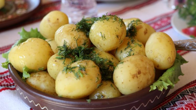 pommes de terre nouvelles au four