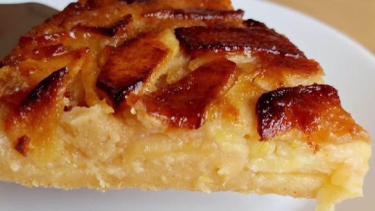 gâteau aux pommes super crémeux avec plus de fruits que de pâte