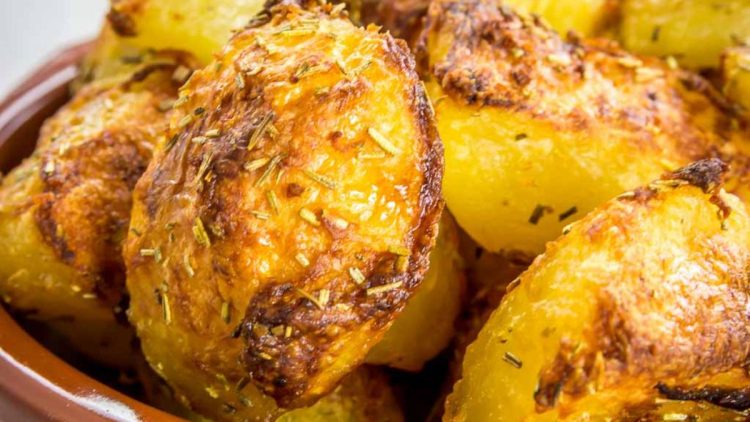 pommes de terre rôties au four au romarin