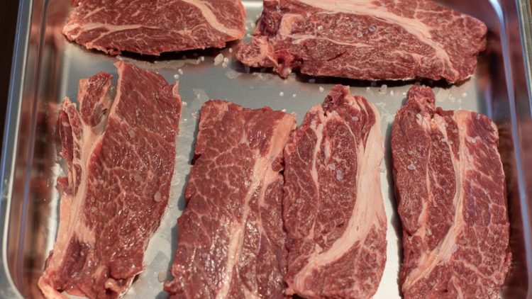 Les astuces de grand-mère pour attendrir la viande