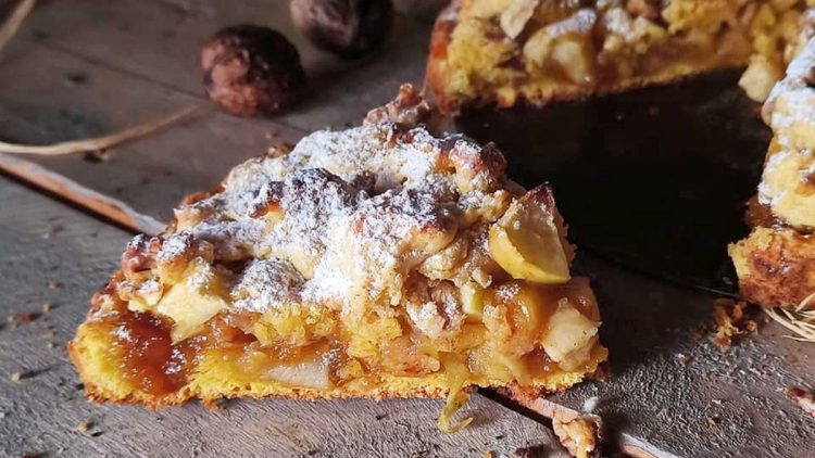 tarte aux pommes, noix et potiron