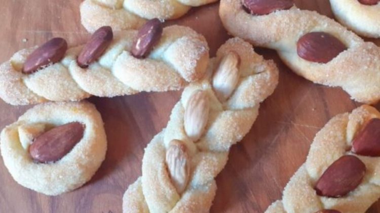 intorchiate biscuits tressés à l’huile d’olive des Pouilles