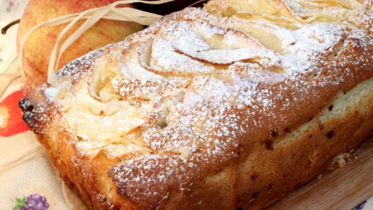 cake aux pommes et à la cannelle
