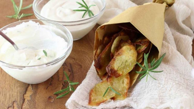 Chips de pommes de terre au four