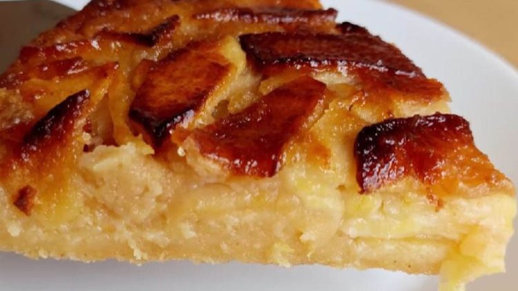 gâteau léger aux pommes très riche en fruits