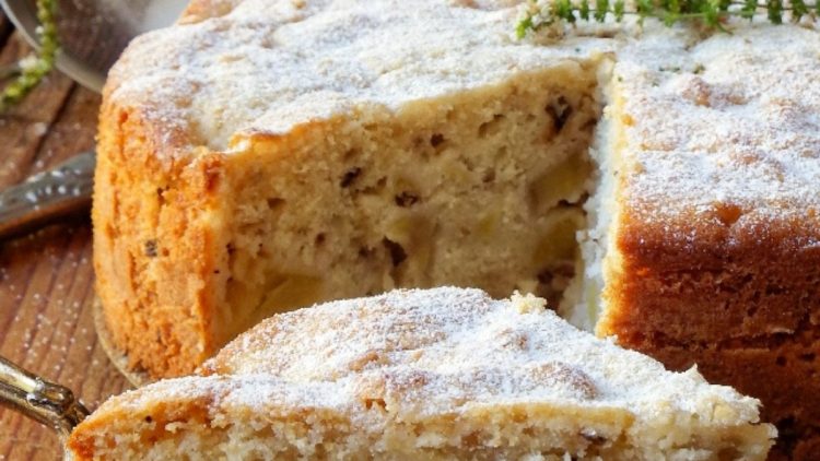 gâteau moelleux aux pommes et aux noix