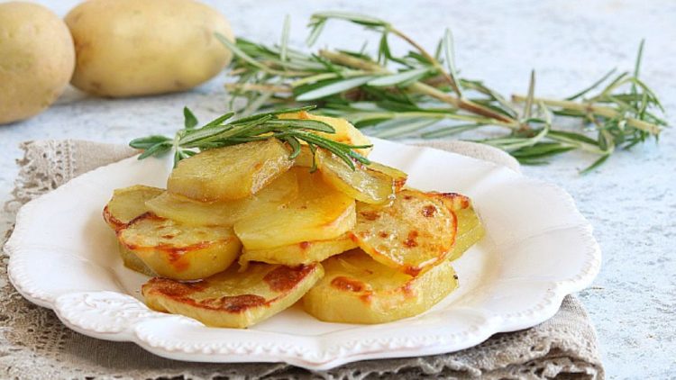 Pommes de terre au four rapides et faciles