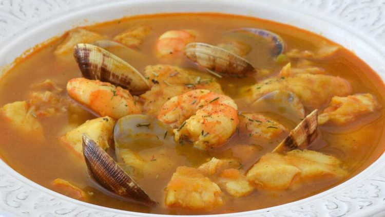 Soupe de poisson de Noël