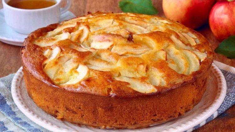 Gâteau aux pommes italien