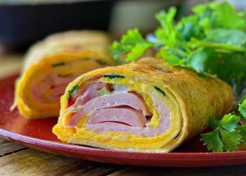 Roulé d'omelette au four