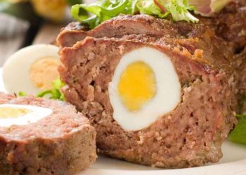 pain de viande aux œufs durs