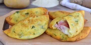 chaussons de pommes de terre farcis