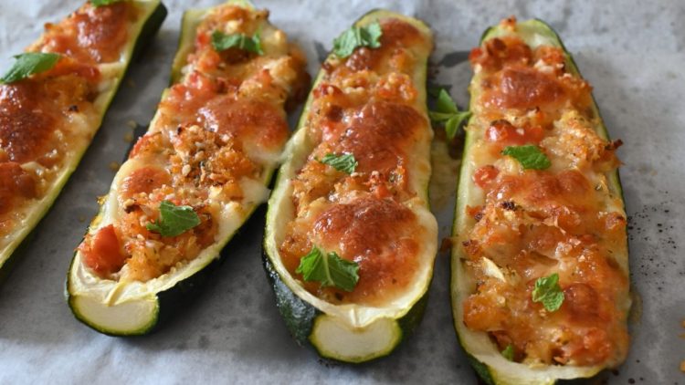 courgettes farcies aux tomates cerises et fromage
