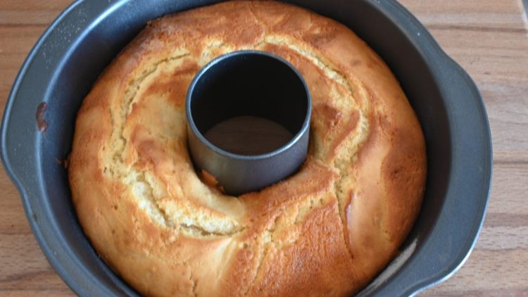 couronne moelleuse au yaourt et au citron