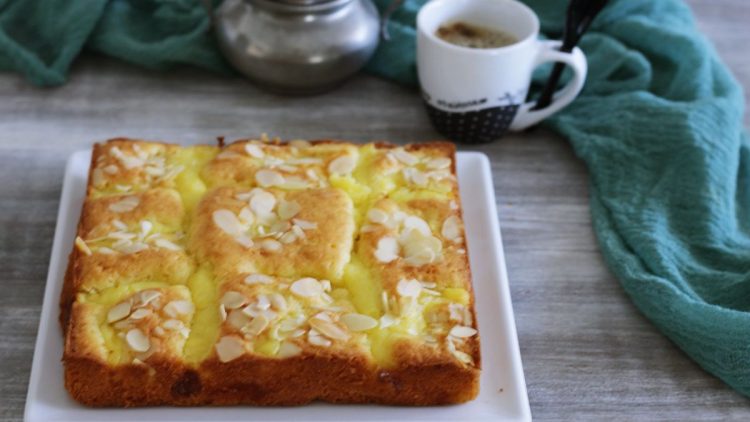 gâteau moelleux aux pommes et à la crème pâtissière