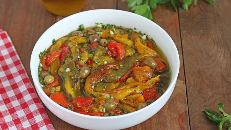 salade de poivrons aux olives