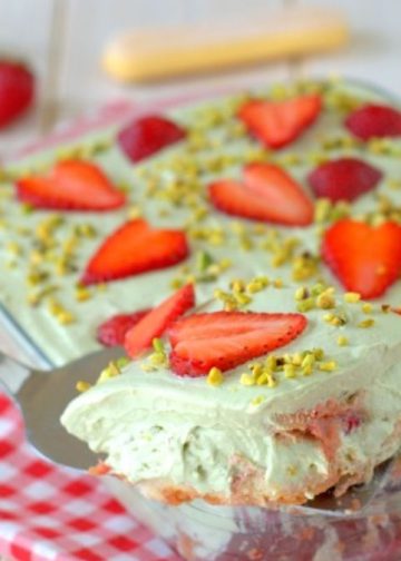 tiramisu aux fraises et aux pistaches
