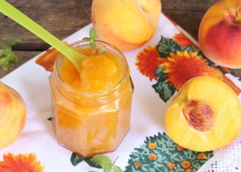 confiture de pêches maison
