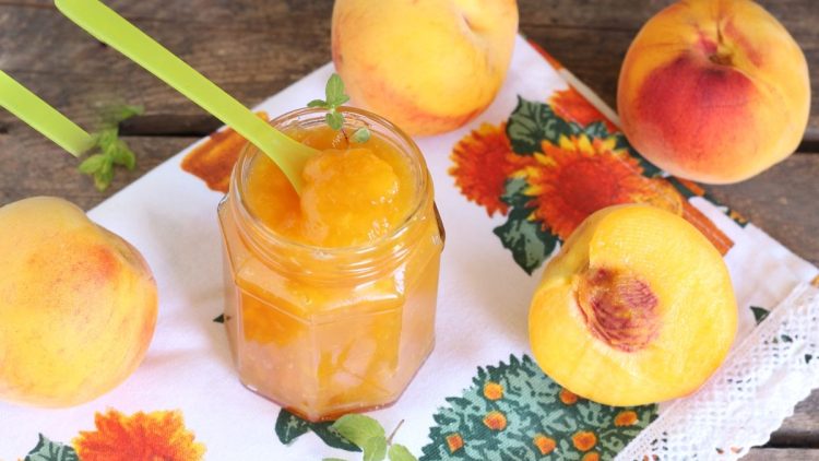 confiture de pêches maison