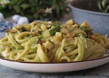 pâtes aux courgettes et aux anchois