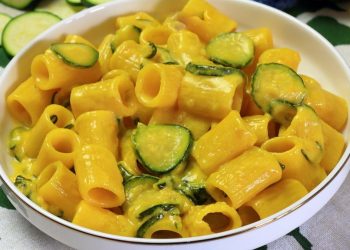 pâtes crémeuses aux courgettes et au safran 